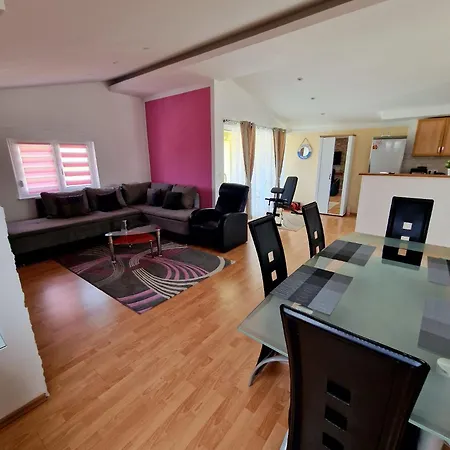 Renata * Privlaka (Zadar)