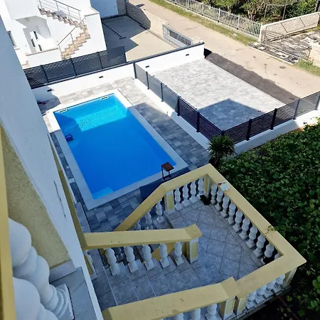 Renata Apartamento *