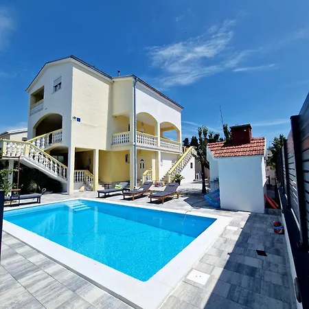 Apartment Renata *